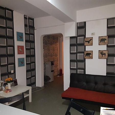 Vogue Hostel Bucureşti Ngoại thất bức ảnh