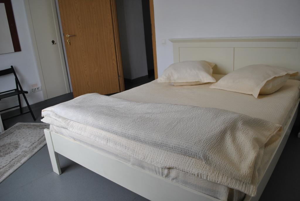 Vogue Hostel Bucureşti Ngoại thất bức ảnh