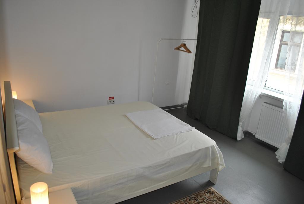 Vogue Hostel Bucureşti Ngoại thất bức ảnh