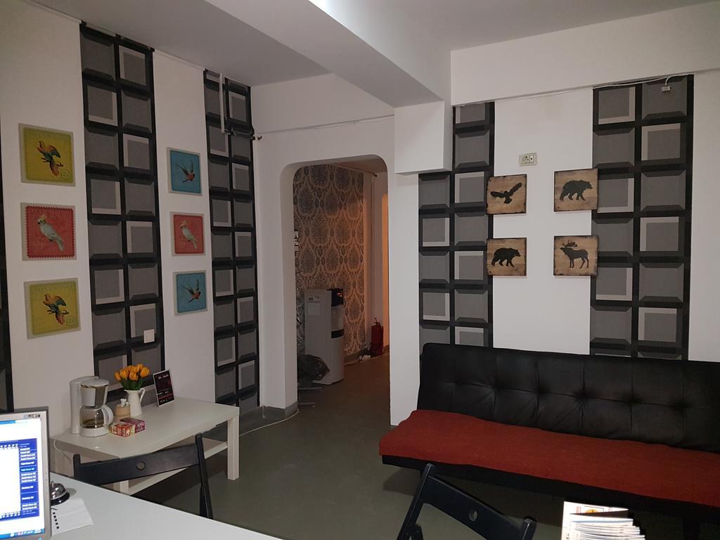 Vogue Hostel Bucureşti Ngoại thất bức ảnh