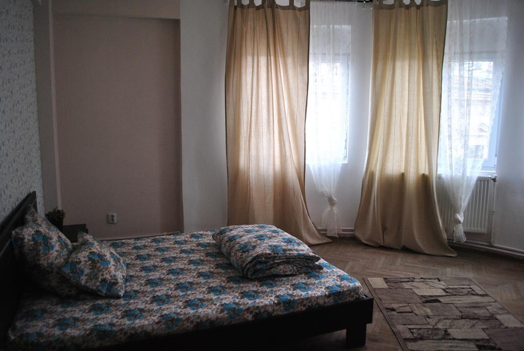 Vogue Hostel Bucureşti Ngoại thất bức ảnh