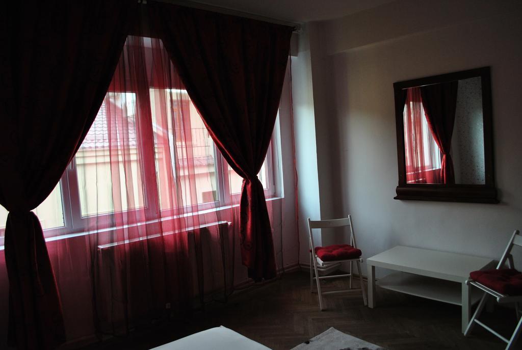 Vogue Hostel Bucureşti Ngoại thất bức ảnh
