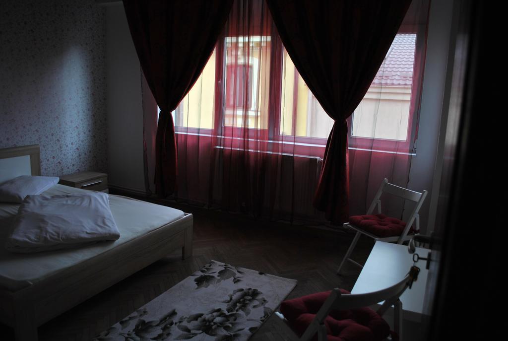 Vogue Hostel Bucureşti Ngoại thất bức ảnh