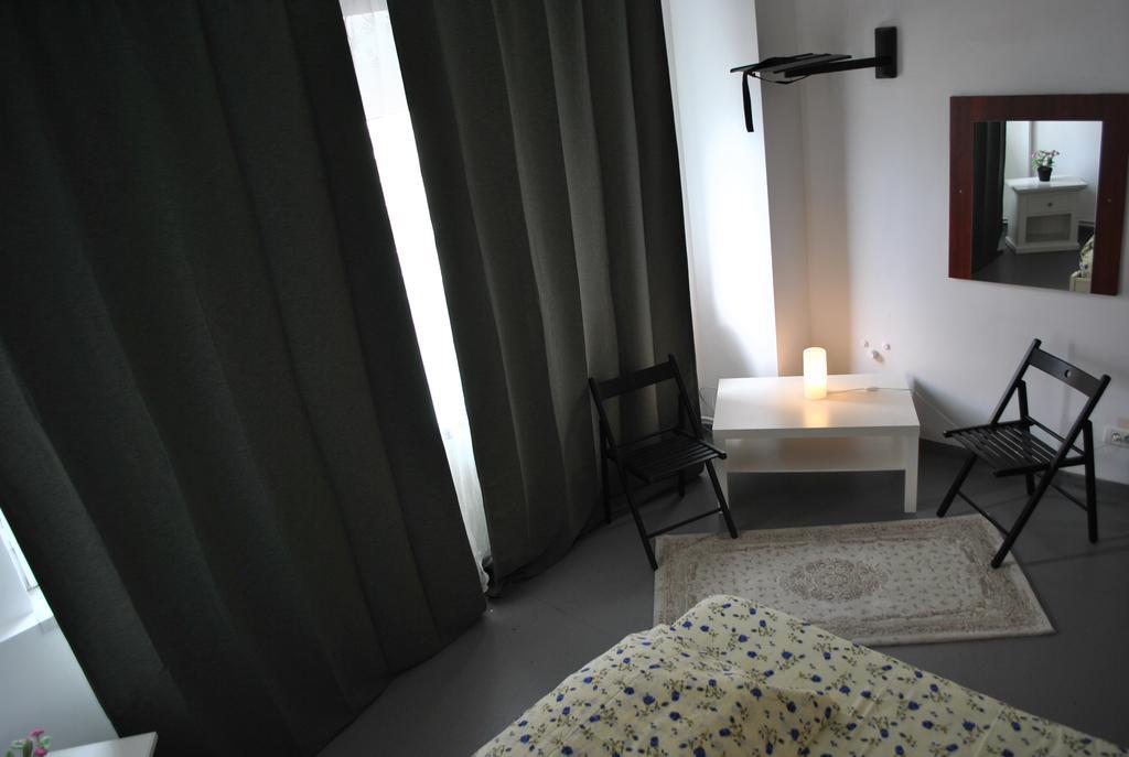Vogue Hostel Bucureşti Ngoại thất bức ảnh